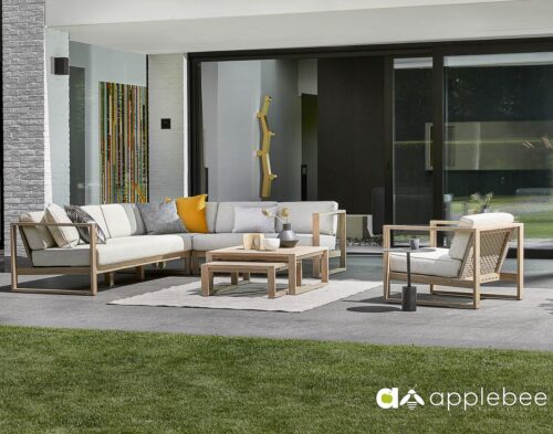 Applebee Antigua lounge
