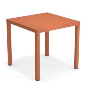 Emu Nova tafel 90 x 90 cm Maple Red