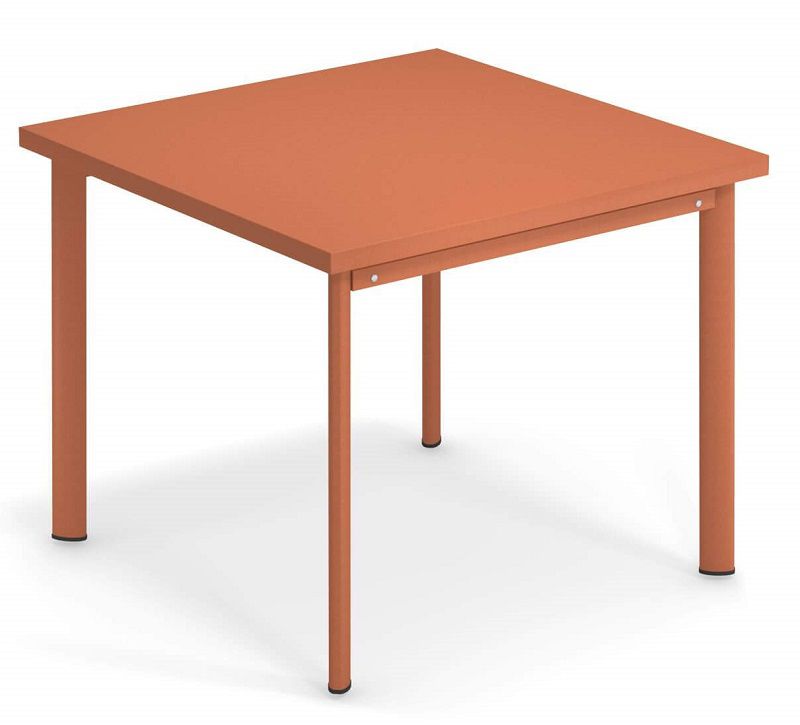 Emu Star tafel 90x90 cm Maple Red